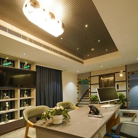 Hotel Park Inn Nellore - Near The Hospital & Highway ภายนอก รูปภาพ